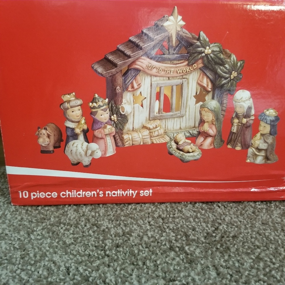 JCPenney NIB nativity set